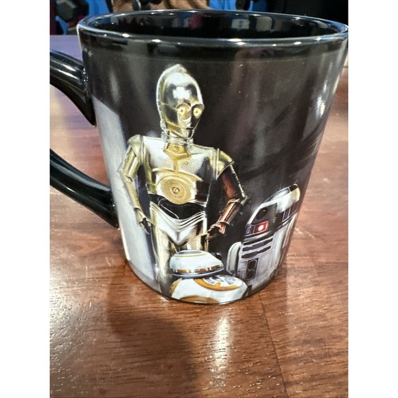 Vintage Star Wars 14 oz Ceramic Coffee/Tea/Cocoa‎ Mug,  BB-8 Droid; R2-D2; C-3PO - Picture 2 of 4